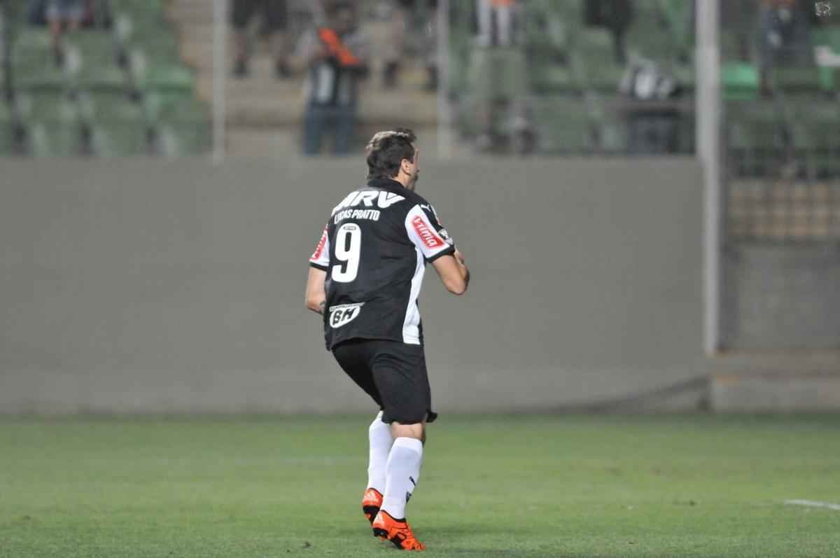 Confira, em detalhes, o gol de Lucas Pratto contra o Internacional