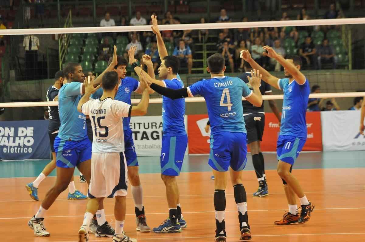 Cruzeiro venceu partida emocionante contra o Minas Tnis Clube, por 3 sets a 2, e conquistou o ttulo do Campeonato Mineiro pela sexta vez consecutiva. As parciais da final, disputada no Ginsio do Riacho, em Contagem, foram 19/25, 25/18, 25/17, 23/25 e 15/13
