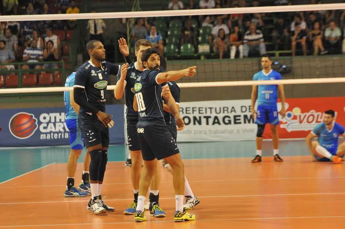 Cruzeiro venceu partida emocionante contra o Minas Tnis Clube, por 3 sets a 2, e conquistou o ttulo do Campeonato Mineiro pela sexta vez consecutiva. As parciais da final, disputada no Ginsio do Riacho, em Contagem, foram 19/25, 25/18, 25/17, 23/25 e 15/13