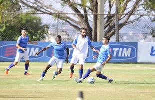 Equipe celeste se prepara para enfrentar o Gois, neste domingo, no estdio Serra Dourada