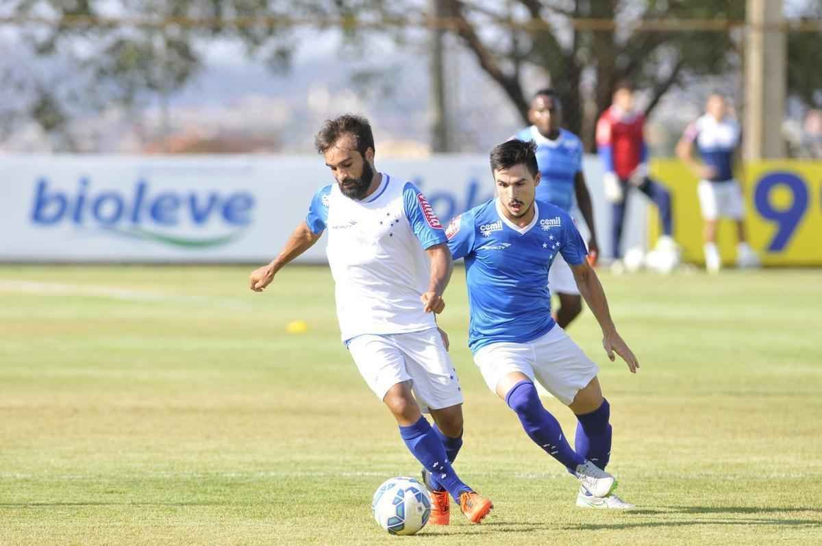 Equipe celeste se prepara para enfrentar o Gois, neste domingo, no estdio Serra Dourada