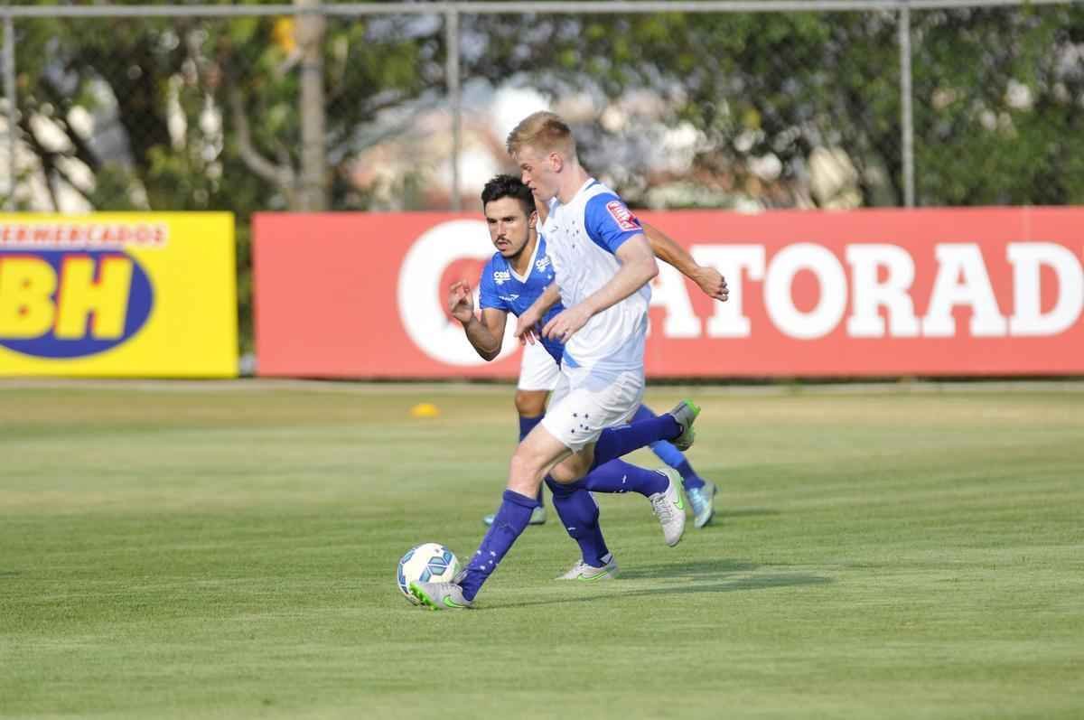 Equipe celeste se prepara para enfrentar o Gois, neste domingo, no estdio Serra Dourada