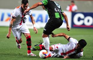 Fotos do jogo entre Amrica e Oeste, no Independncia, pela 32 rodada da Srie B (Ramon Lisboa/EM/D.A Press)