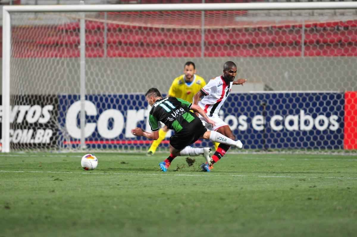 Fotos do jogo entre Amrica e Oeste, no Independncia, pela 32 rodada da Srie B (Ramon Lisboa/EM/D.A Press)