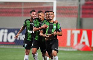 Fotos do jogo entre Amrica e Oeste, no Independncia, pela 32 rodada da Srie B (Ramon Lisboa/EM/D.A Press)