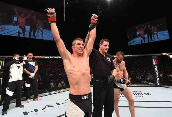 Imagens das lutas e dos bastidores do UFC Fight Night 76 em Dublin, Irlanda