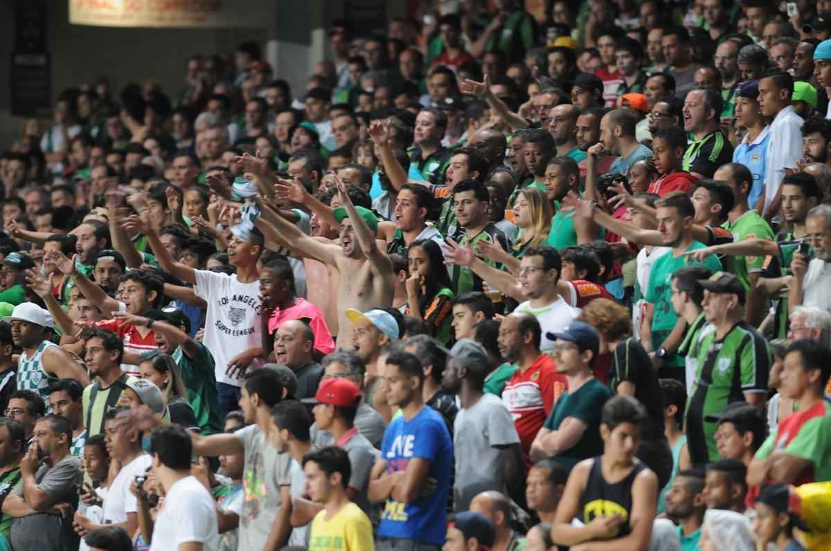 Fotos do jogo entre Amrica e Paysandu no Independncia