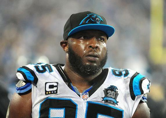 4º - Charles Johnson - Defensive End do Carolina Panthers - 20,020 milhões de dólares