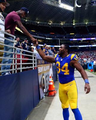 11º - Robert Quinn - Defensive End do St. Louis Rams - 16,744,111 milhões de dólares