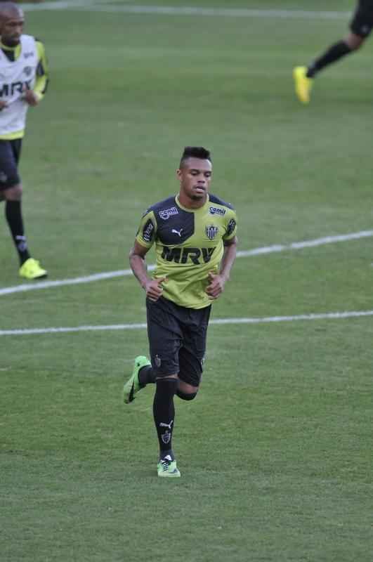 Pablo - Atacante foi contratado junto ao Oeste e est emprestado ao Amrica