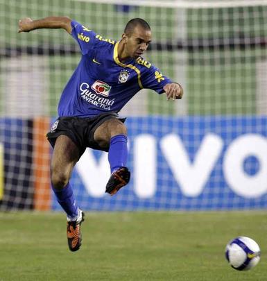 Em 2009, o Atltico voltou a figurar na Seleo Brasileira com Diego Tardelli, destaque do futebol brasileiro na temporada.