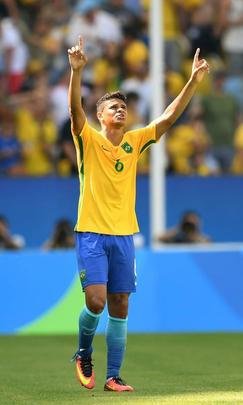 Em 2016, o lateral-esquerdo Douglas Santos voltou a ser convocado por Dunga. O jogador participou de amistosos preparatórios e esteve no grupo que disputou a Copa América Centenário. Ele também, assim como o goleiro Uilson, integrou o elenco brasileiro que conquistou a medalha de ouro nos Jogos do Rio.