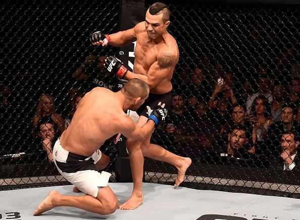 Veja a galeria de fotos do super nocaute de Vitor Belfort