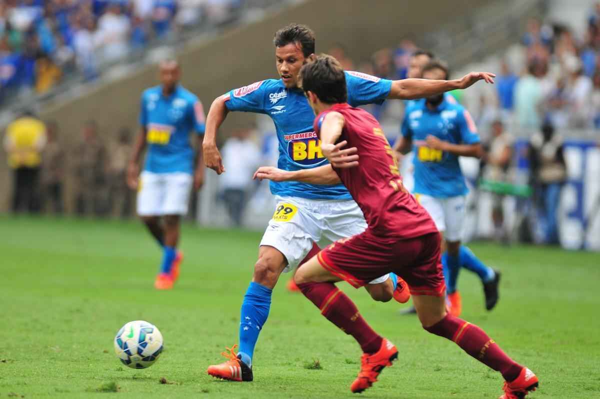 Confira as fotos do jogo entre Cruzeiro e So Paulo no Mineiro