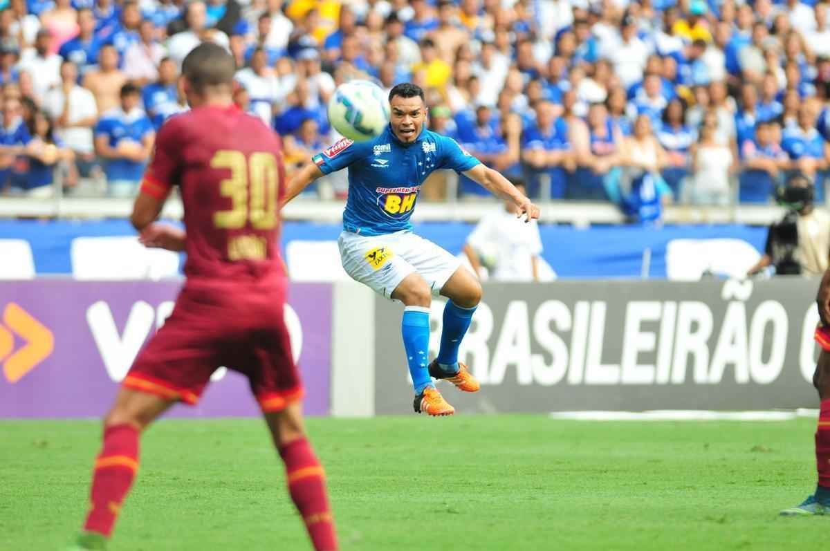 Confira as fotos do jogo entre Cruzeiro e So Paulo no Mineiro