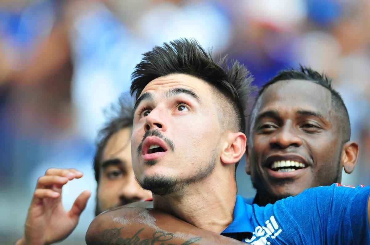 Confira as fotos do jogo entre Cruzeiro e So Paulo no Mineiro