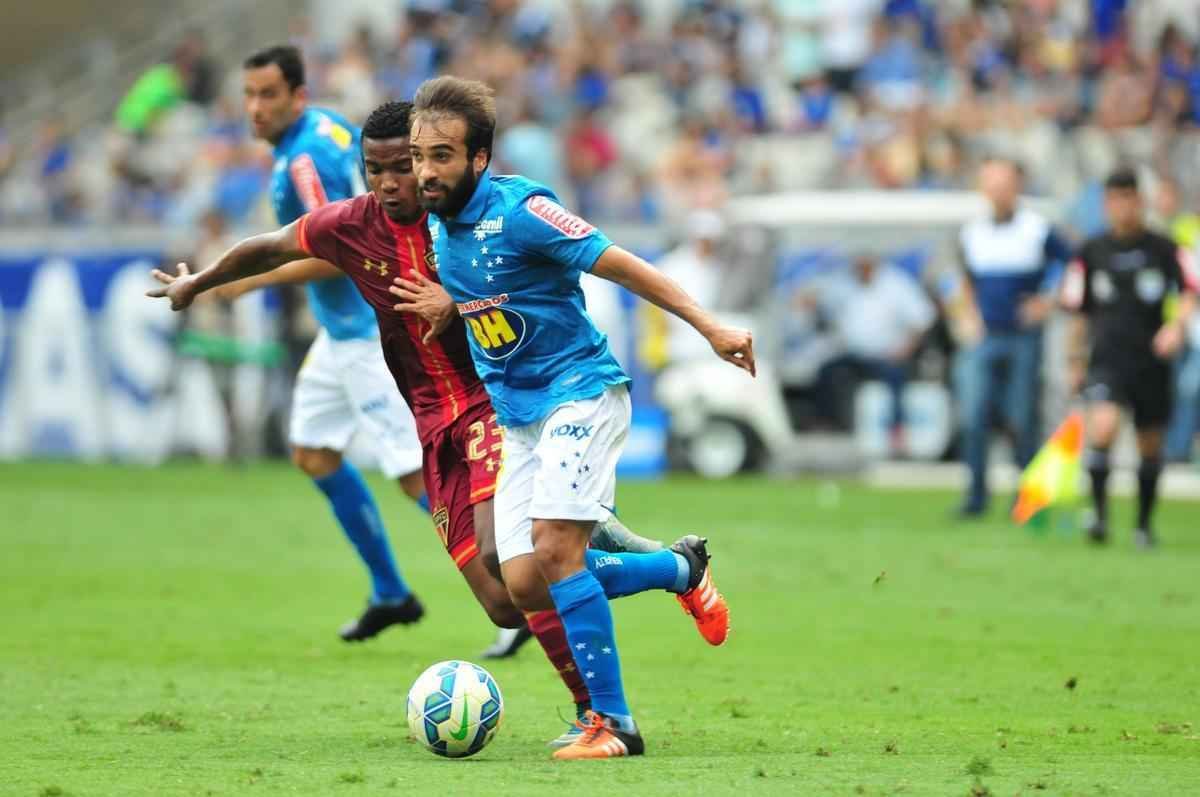 Confira as fotos do jogo entre Cruzeiro e So Paulo no Mineiro
