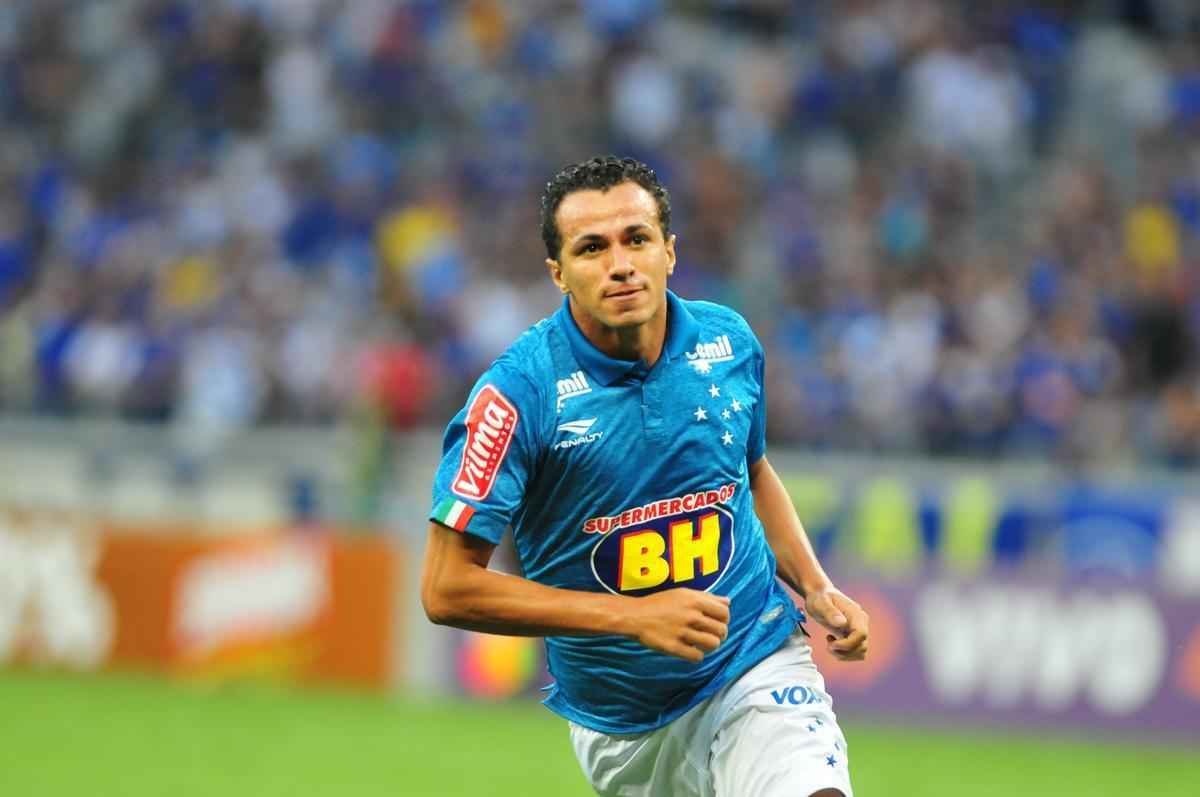 Confira as fotos do jogo entre Cruzeiro e So Paulo no Mineiro