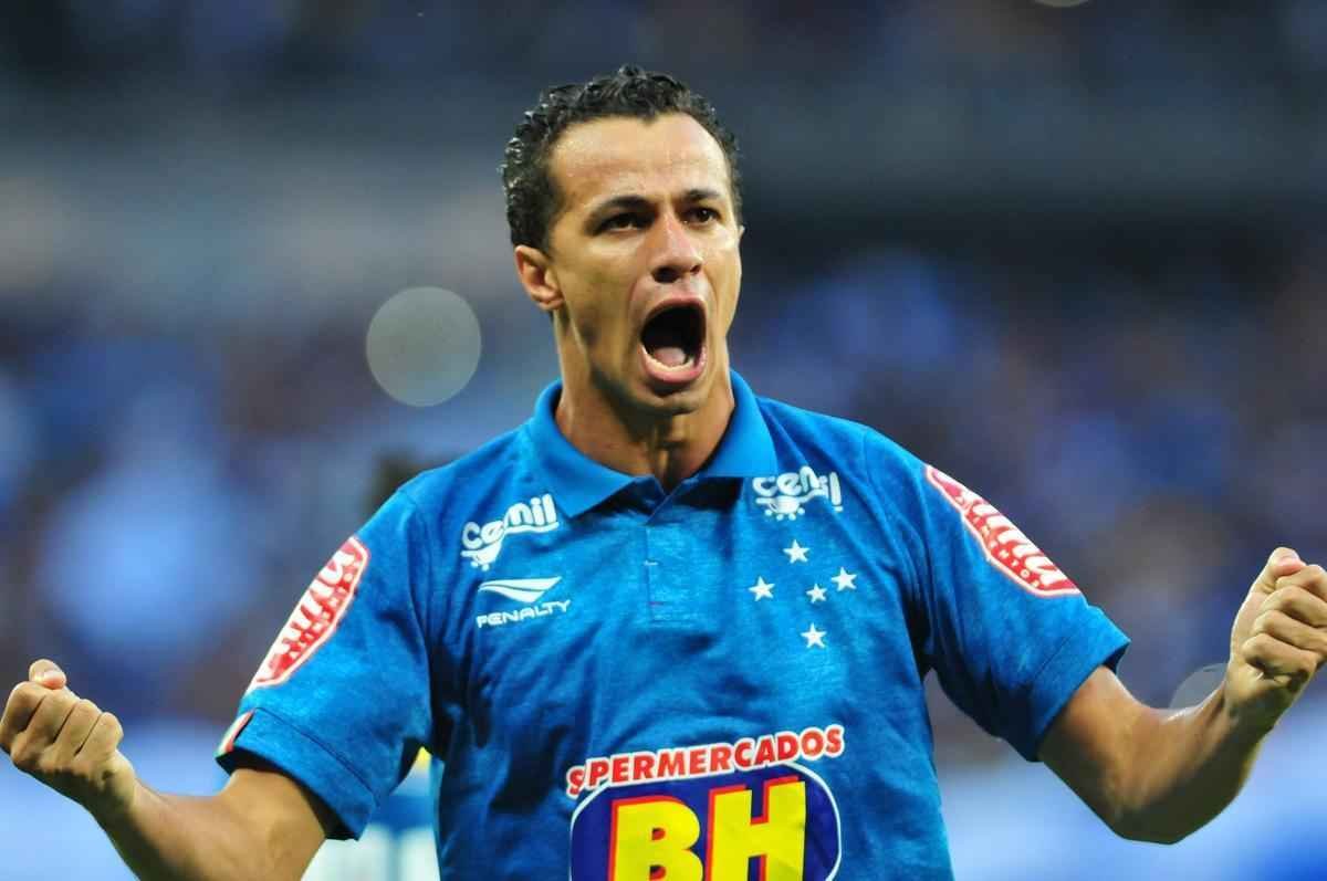 Confira as fotos do jogo entre Cruzeiro e So Paulo no Mineiro