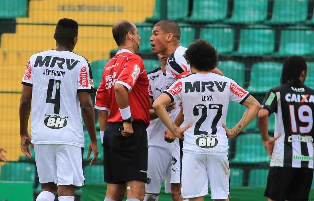 Fotos da vitria do Atltico sobre o Figueirense no Orlando Scarpelli