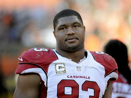 19º - Calais Campbell - Defensive End do Arizona Cardinals - 14,750 milhões de dólares