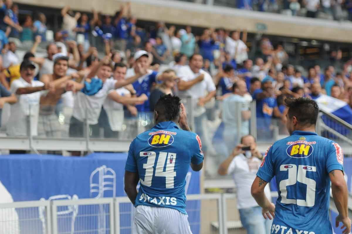 Depois de passar em branco na etapa inicial, Cruzeiro fez 3 a 0 no Sport no segundo tempo, gols de Willians, Durval (contra) e Marcos Vincius
