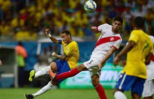 Imagens do jogo entre Brasil x Peru em Salvador
