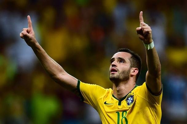 Imagens do jogo entre Brasil x Peru em Salvador