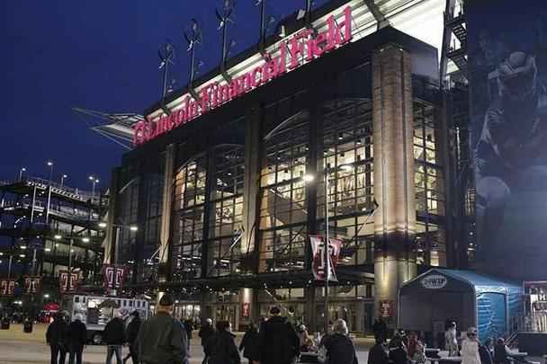 O Lincoln Financial Field fica na Filad�lfia, no estado da Pensilv�nia, e tem capacidade para 68.532 espectadores