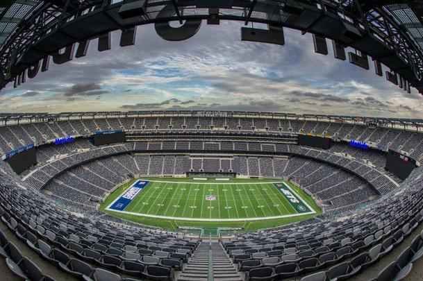 Apesar de ser a casa do New York Jets, o MetLife Stadium fica em East Rutherford, Nova Jérsia, e tem capacidade para 82.500 pessoas
