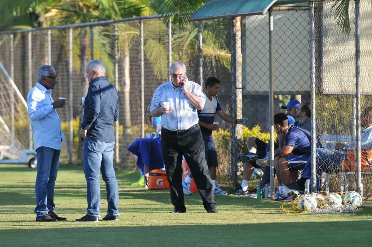 Momentos da passagem de Isaas Tinoco pelo Cruzeiro. Anunciado como diretor de futebol em 22 de julho deste ano, Tinoco s permaneceu no cargo at 31 de agosto