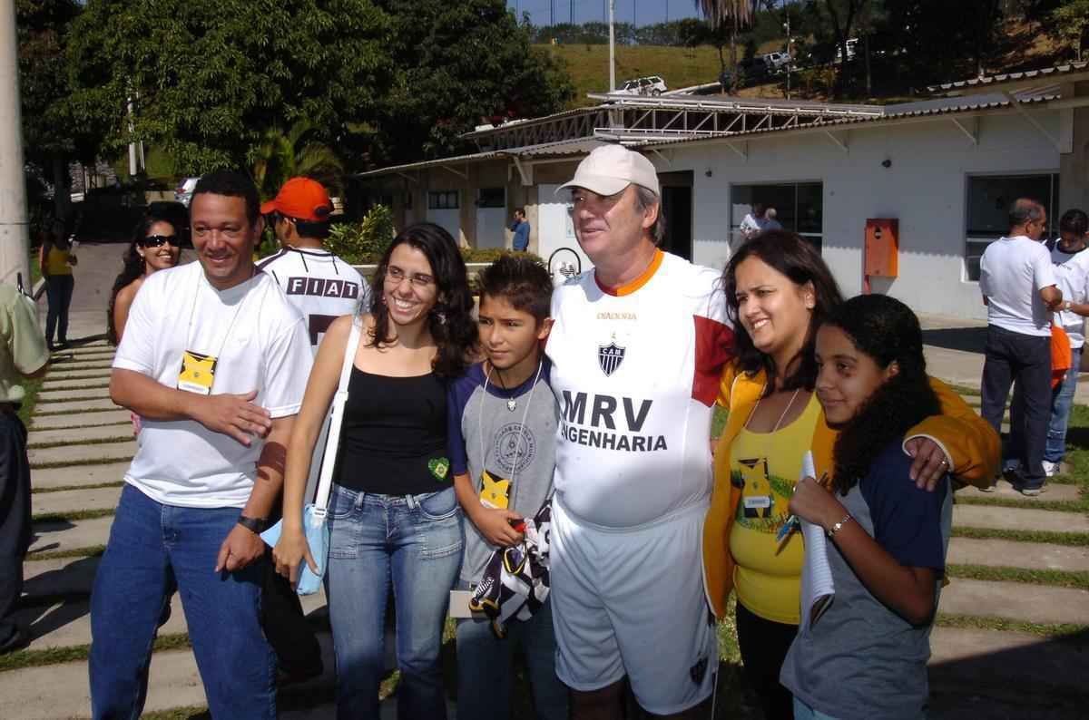 Veja fotos das trs passagens anteriores do tcnico Levir Culpi no comando do Atltico