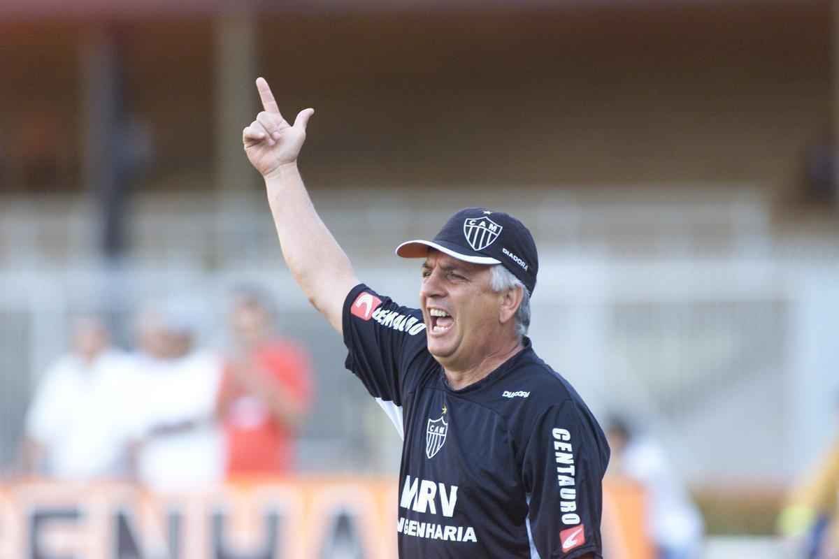 ltimo trabalho de Marco Aurlio foi no Bragantino, em fevereiro desse ano. O tcnico largou o clube aps incio ruim no Paulista. Desde ento est fora do futebol.