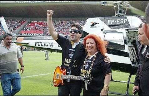 Cruzeirenses foram s redes sociais nesta sexta-feira comemorar os dez anos do rebaixamento do Atltico