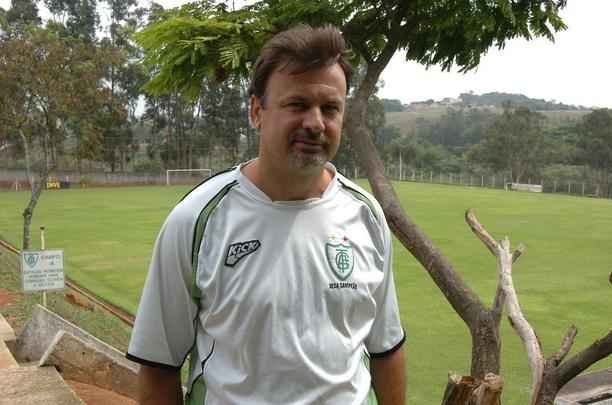 Em 2006, o Amrica quase subiu da Srie C para a B sob o comando de Flvio Lopes. O time terminou o torneio em 9 lugar, com 33 pontos (10 vitrias, trs empates e cinco derrotas). Ao todo, 64 clubes participaram da competio.