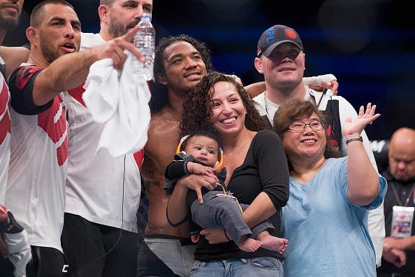 Imagens da vitria de Ben Henderson na luta principal em Seul