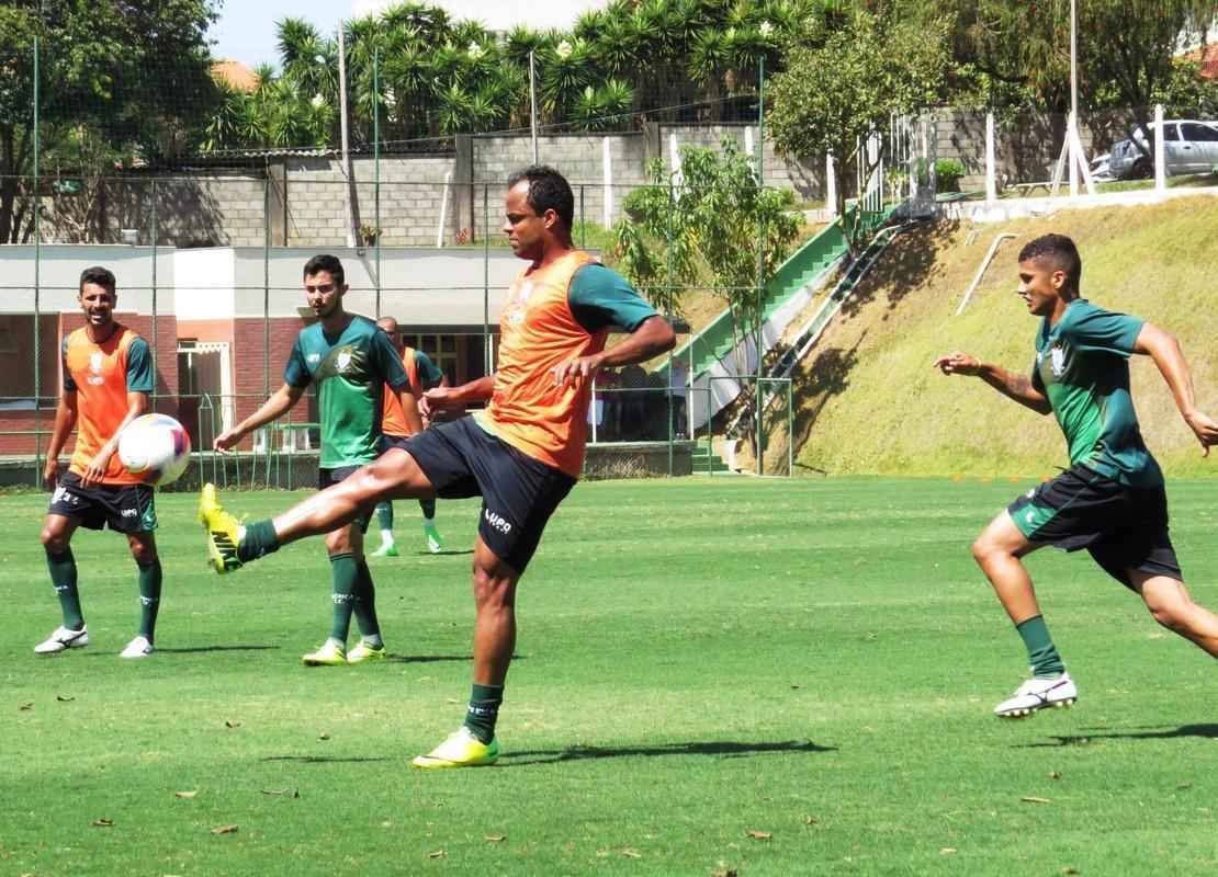 Mancini demonstrou o desejo de ficar no Amrica e deve se reunir com a diretoria nos prximos dias para definir seu futuro. Ele marcou oito gols em 29 partidas na temporada.