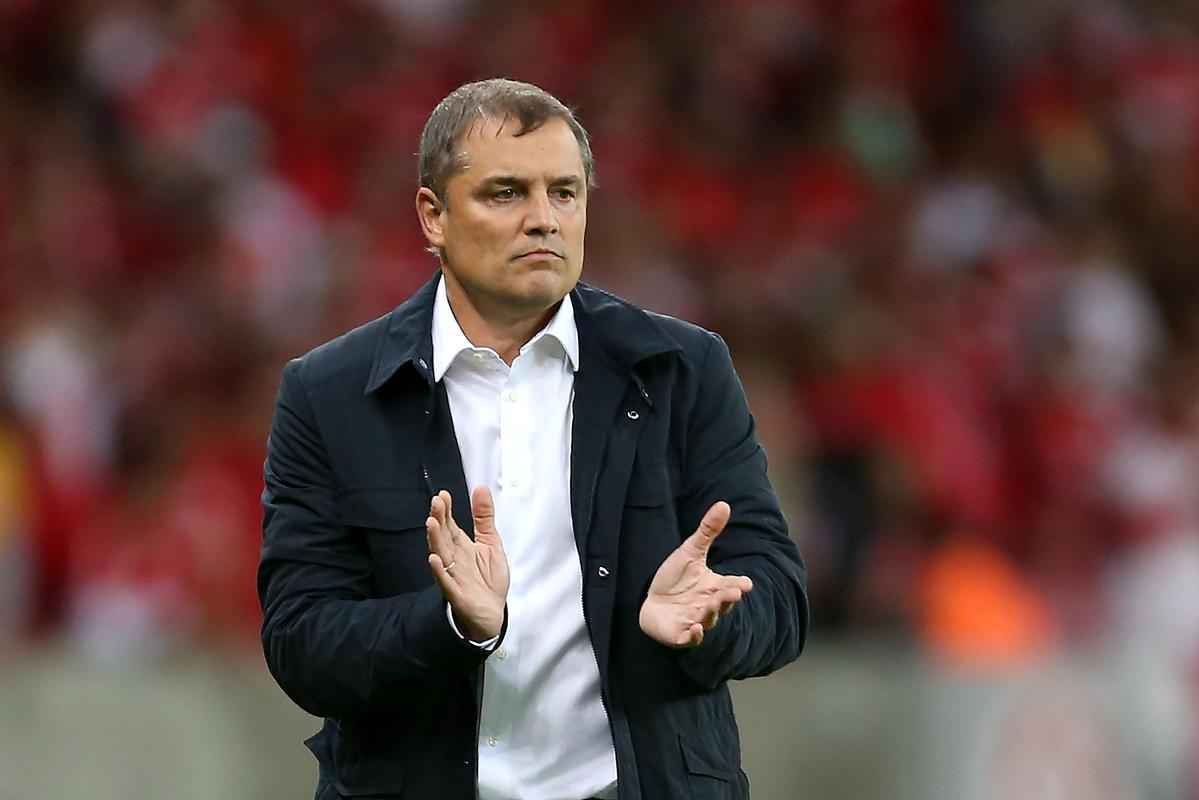 Confira imagens da carreira do tcnico uruguaio Diego Aguirre, novo comandante do Atltico