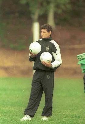 Dario Pereyra foi o ltimo uruguaio a comandar o Atltico, em 1999