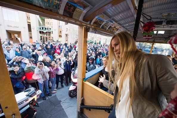 Holly Holm  recebida por multido em Albuquerque