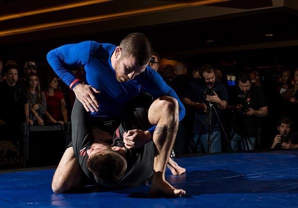 Jim Miller, que enfrenta Michael Chiesa