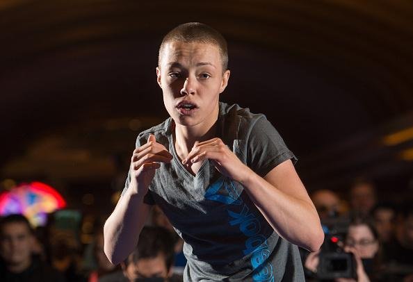 Rose Namajunas, que enfrenta Paige VanZant na luta principal