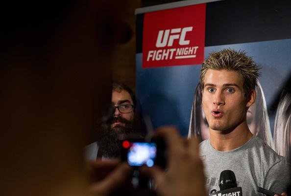 Sage Northcutt, que enfrenta Cody Pfister