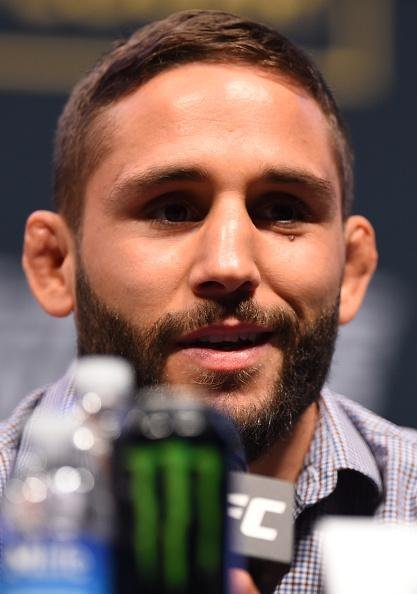 Super coletiva do UFC em Las Vegas - Chad Mendes na entrevista