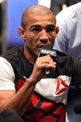 Imagens do treino aberto do UFC 194 - O campeão José Aldo conversa com fãs