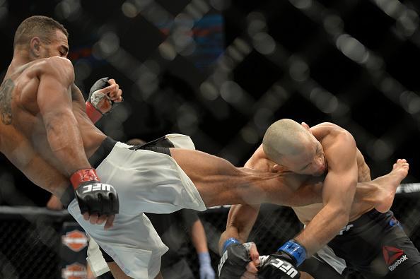 Danny Roberts venceu Nathan Coy por finalizao no primeiro round