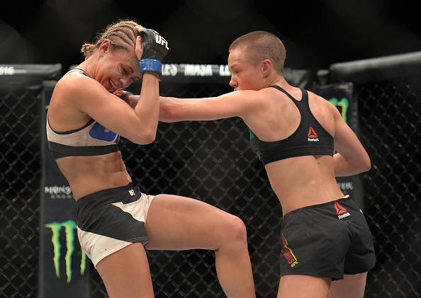 Em confronto entre tops do peso palha, Rose Namajunas domina Paige VanZant e vence por finalizao, a 2min25seg do quinto round