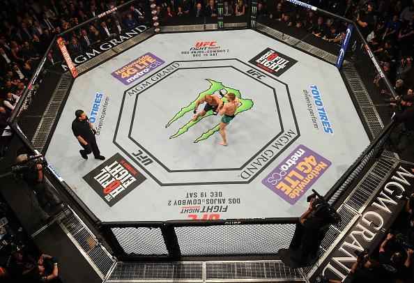 Imagens do incrvel nocaute de Conor McGregor sobre Jos Aldo