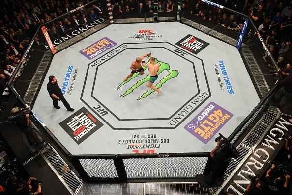 Imagens do incrvel nocaute de Conor McGregor sobre Jos Aldo