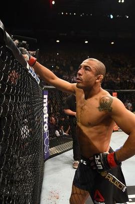 Imagens do incrvel nocaute de Conor McGregor sobre Jos Aldo